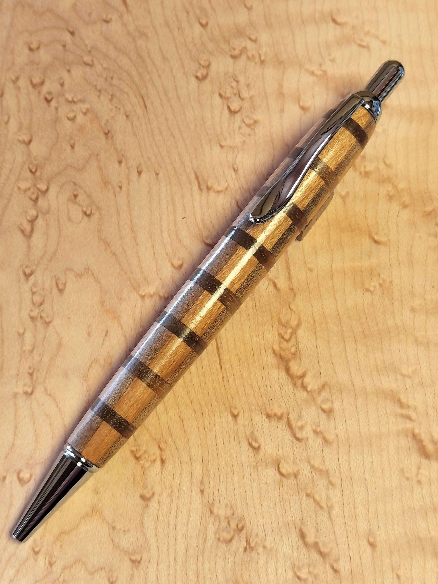 桜 × ウォルナット 積層組み木ボールペン（チェック柄 / CA塗装）