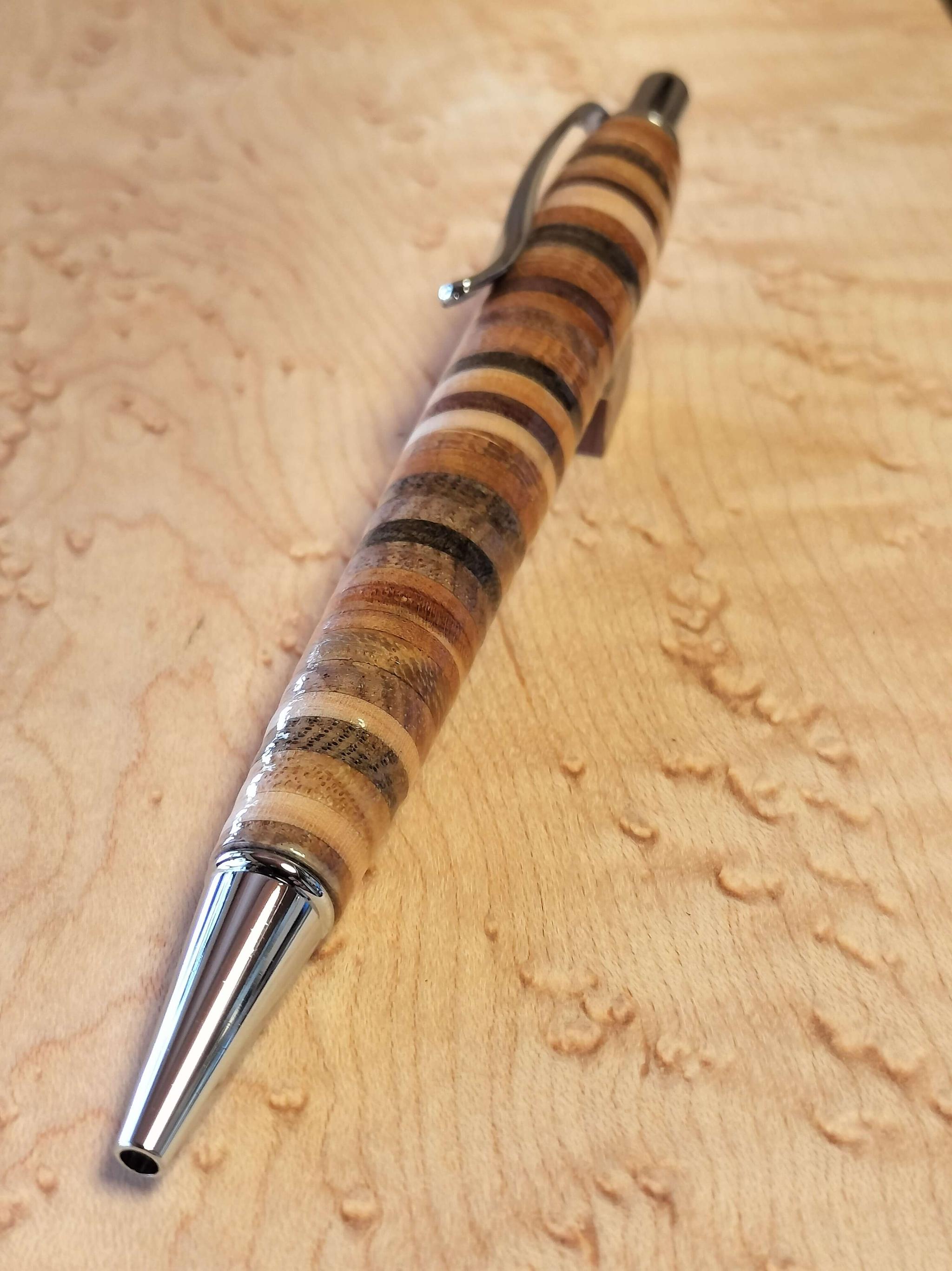 木軸ボールペン 積層材（レイヤードウッド）× CA塗装×波状加工　 ワンピースタイプ　No.２