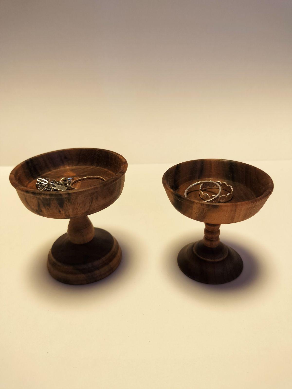 胡桃のアクセサリー皿　2種